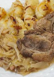 17.04.2026 Pečená krkovička, bramborový knedlík ,zelí