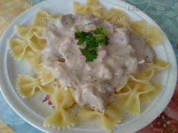 16.04.2026 Kuřecí v sýrové omáčce, těstoviny