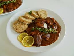 18.12.2025 Zvěřina v šípkové omáčce, karlovarský knedlík